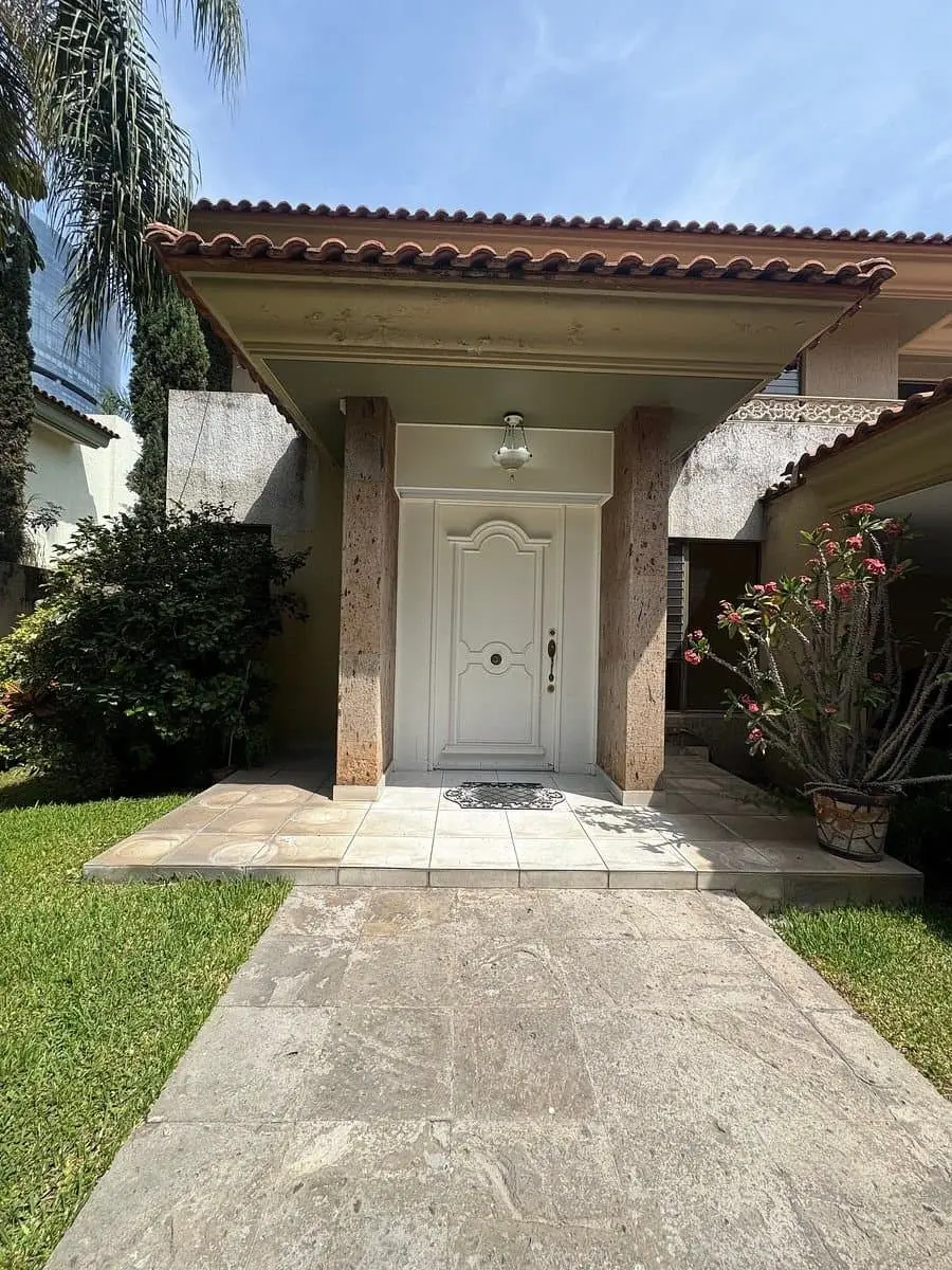 Casa en venta en Colomos Patria. — foto 4