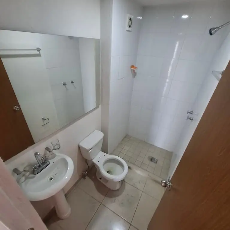Estupendo departamento a 12 min de Plaza La Perla — foto 11