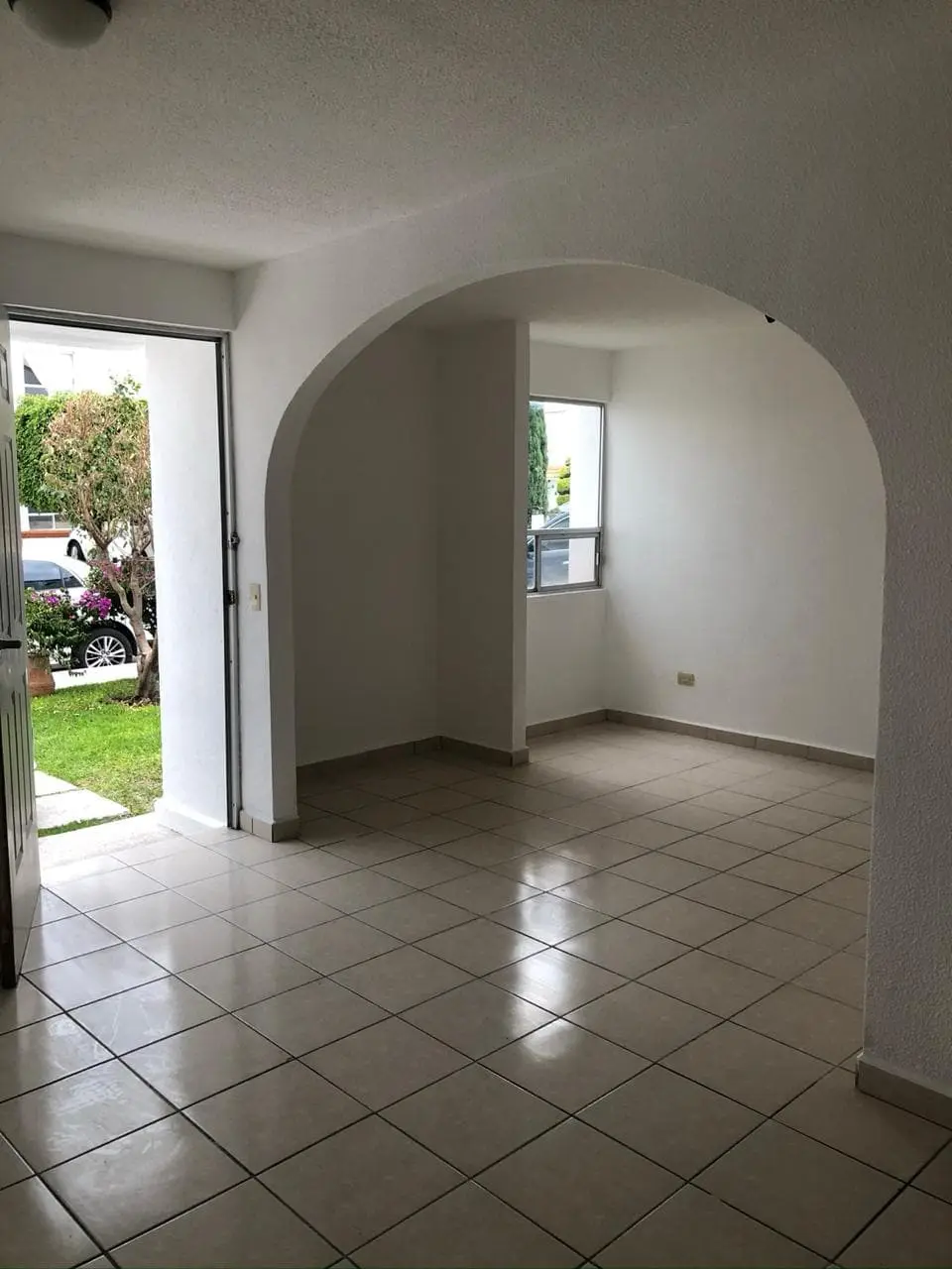 Casa en Fraccionamiento Pirámides, Corregidora – 💰 Genera Ingresos Pasivos — foto 3