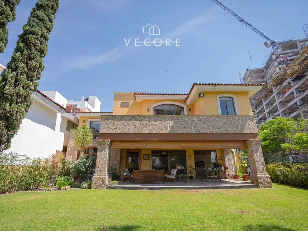 Casa en Exclusiva Zona, Col. Altamira, Zapopan — foto 2