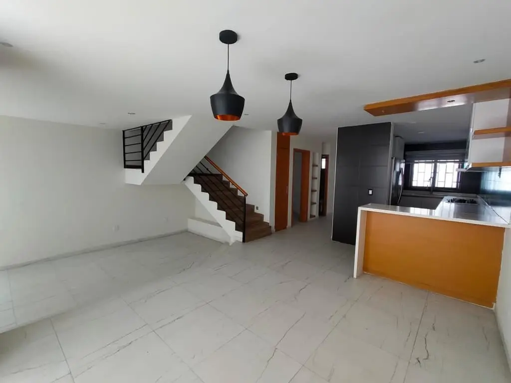 Casa Venta Arcos Guadalupe / Jardines Chapalita / Parque Metropolitano — foto 2
