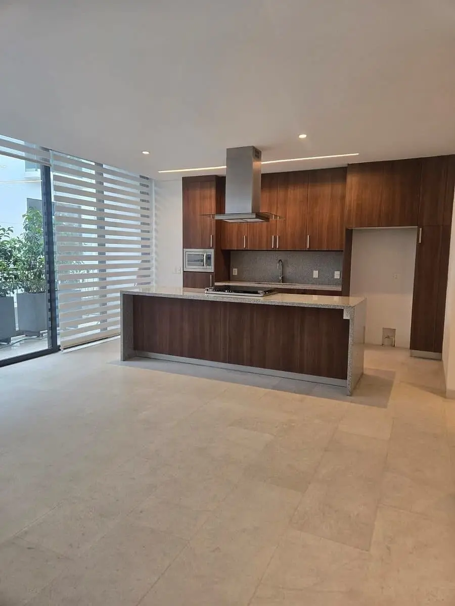 Departamento en venta en Country Club, Guadalajara | 2 recámaras con balcón. — foto 4