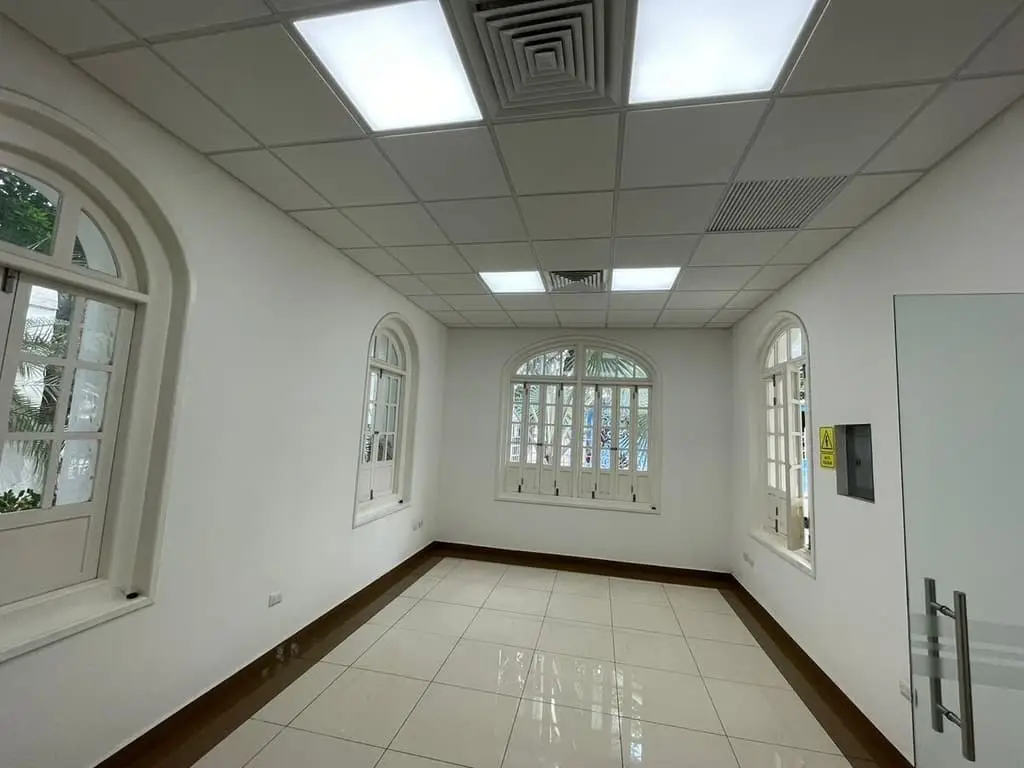 Renta y Venta de Edificio 3 pisos de oficinas en García Ginerés — foto 4
