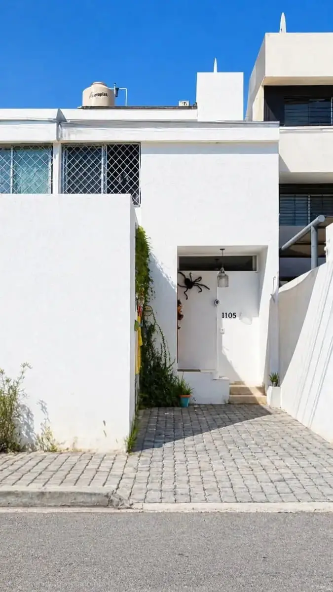Casa Residencial en Venta en Del Valle Oriente, San Pedro Garza García