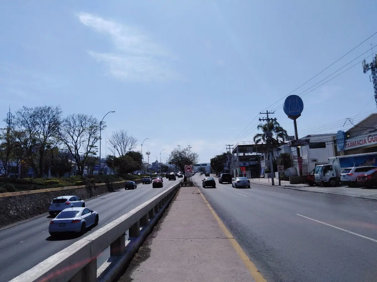 Oportunidad de Inversión en Plaza Comercial en Ubicación Estratégica — foto 3