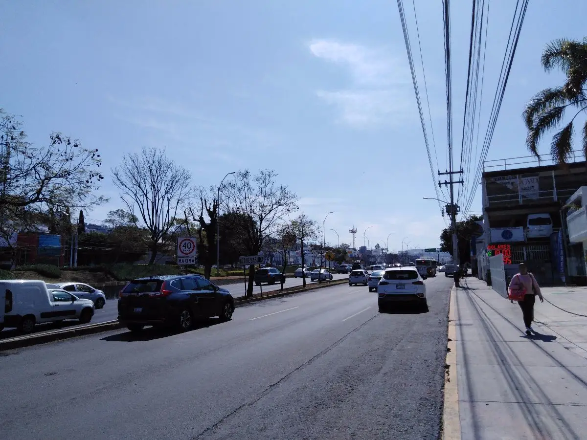 Oportunidad de Inversión en Plaza Comercial en Ubicación Estratégica — foto 5