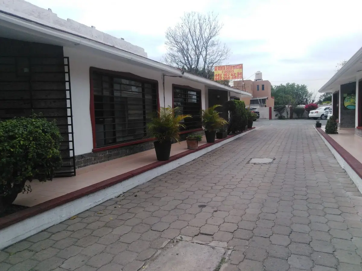Local Comercial, Bernardo Quintana (Carretas) — foto 3