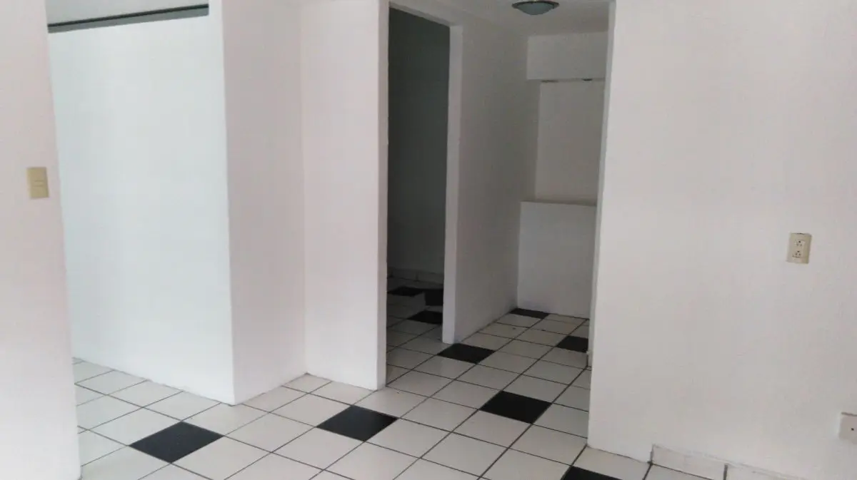 Local Comercial, Bernardo Quintana (Carretas) — foto 6