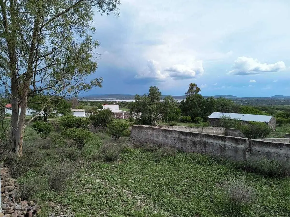 Terreno rural con construcción — foto 3