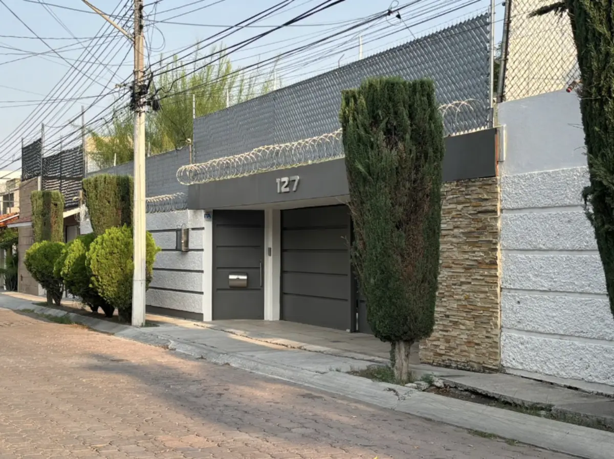 Amplia Casa Remodelada en Colonia Cimatario, Querétaro – Espacio y Confort en el — foto 2