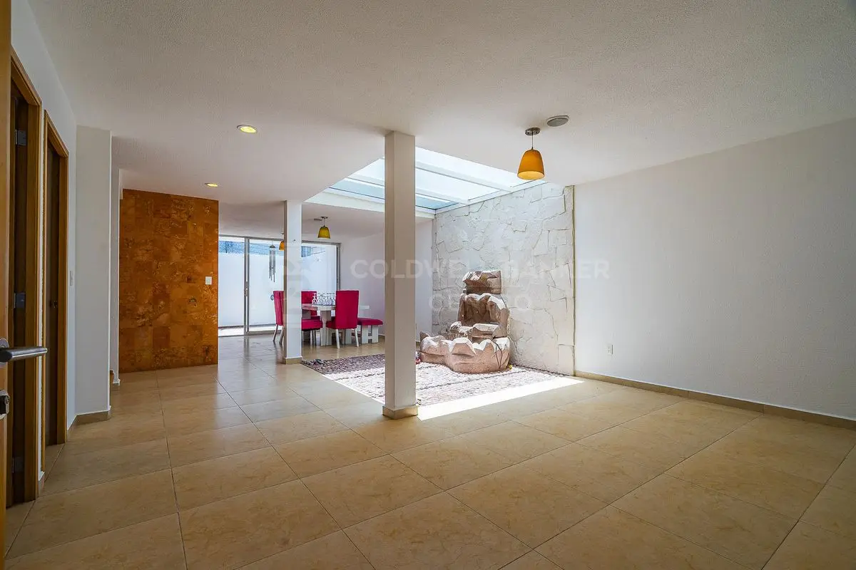 🏡 "Casa en Venta en Punta Juriquilla: Exclusividad, Espacio y Comodidad en Alta — foto 3