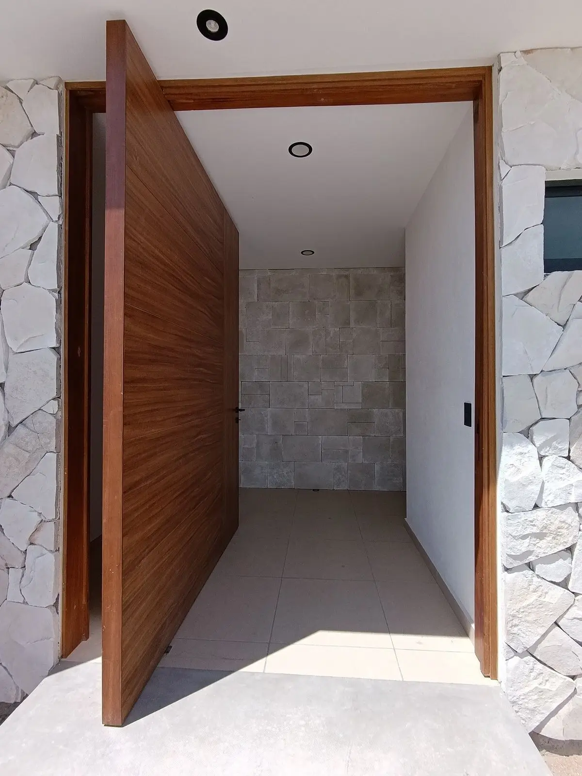 Venta de Casa en Fraccionamiento Nuevo Refugio | Ubicación Privilegiada y Amenid — foto 2