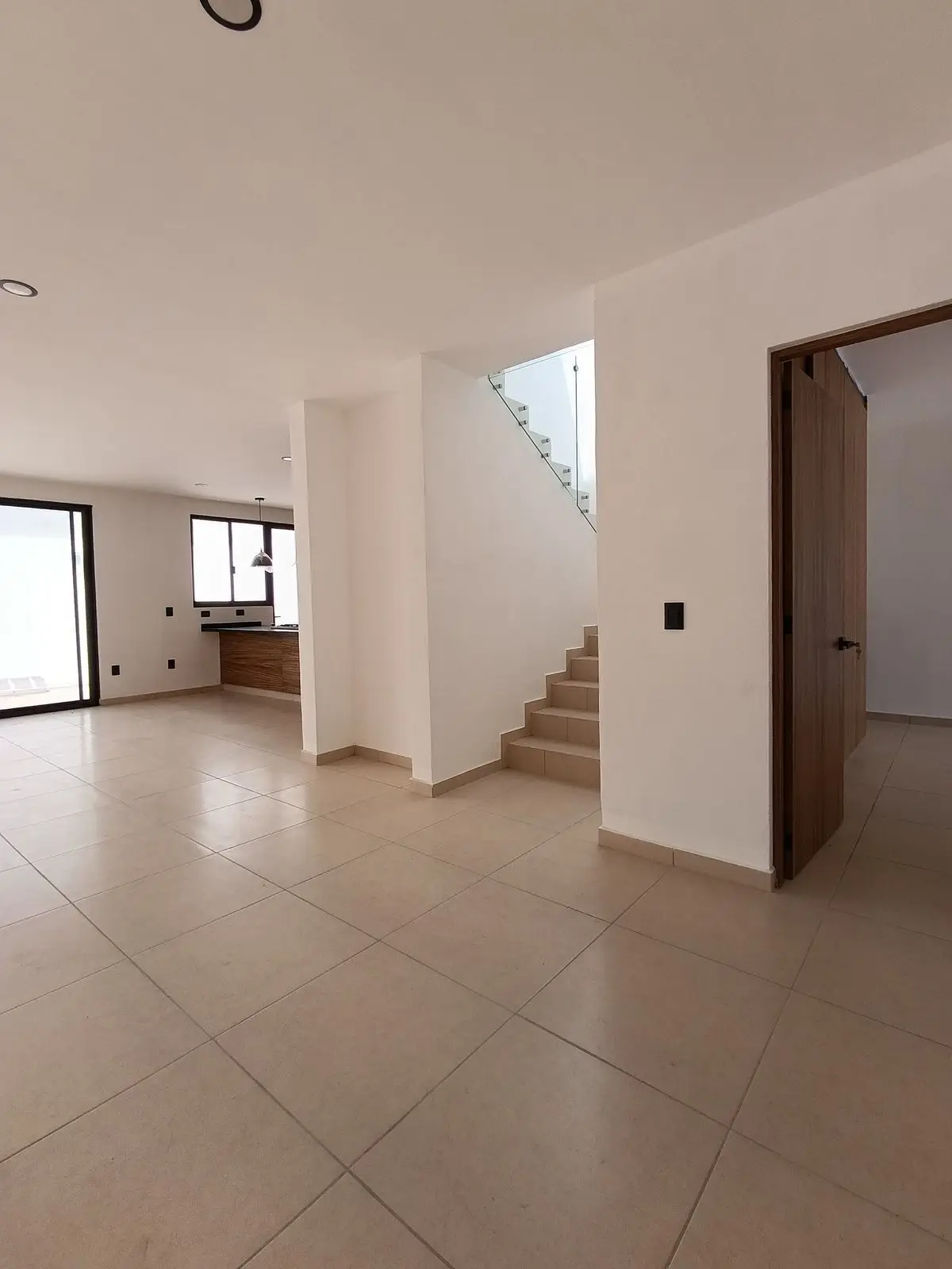 Venta de Casa en Fraccionamiento Nuevo Refugio | Ubicación Privilegiada y Amenid — foto 6