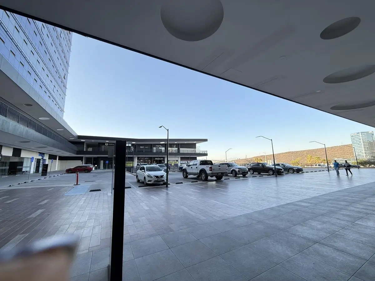 Oficina en Renta Torre 1 Momentum Centro Sur Querétaro — foto 2