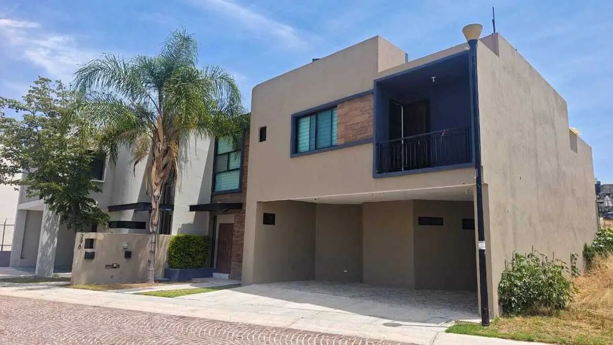 Casa en Venta en Cumbres del Lago — foto 2