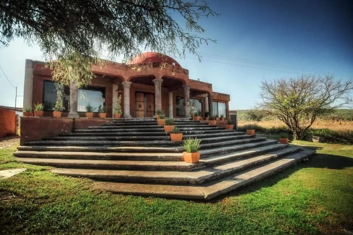 Oportunidad de inversión, hotel en venta cerca de Tequisquiapan