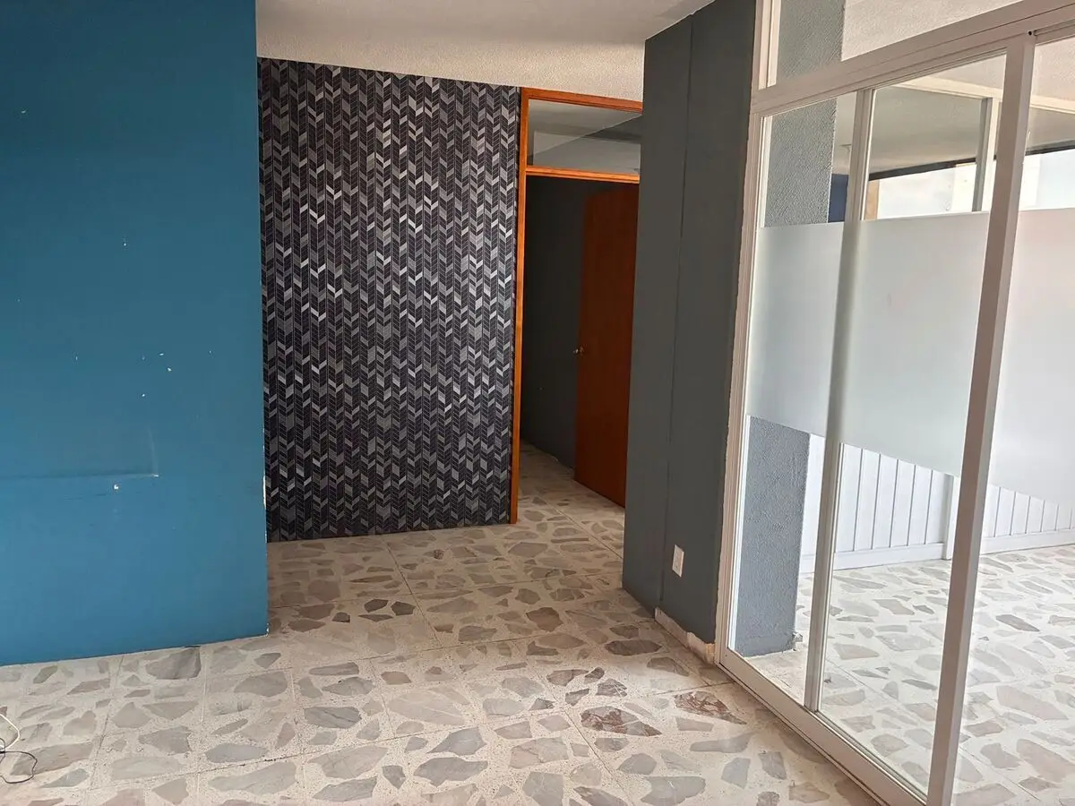 Edificio en Venta en Zona Céntrica | 3 Niveles con 8 Espacios y Estacionamiento — foto 4