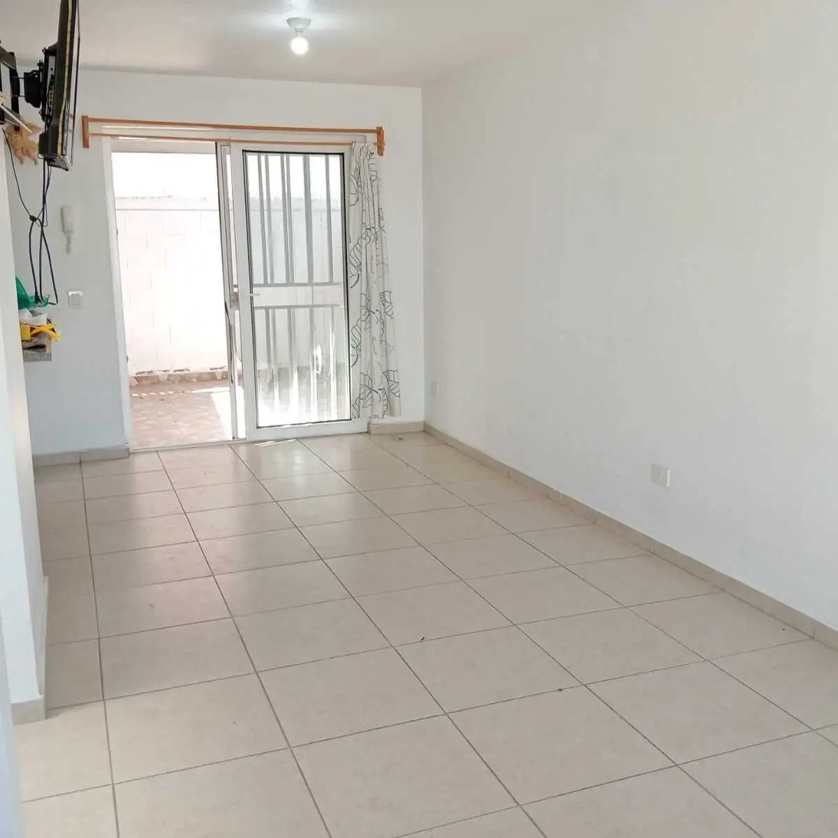 Casa en Venta en Condominio con Alberca y Vigilancia 24/7 | 3 Recámaras y Patio — foto 2