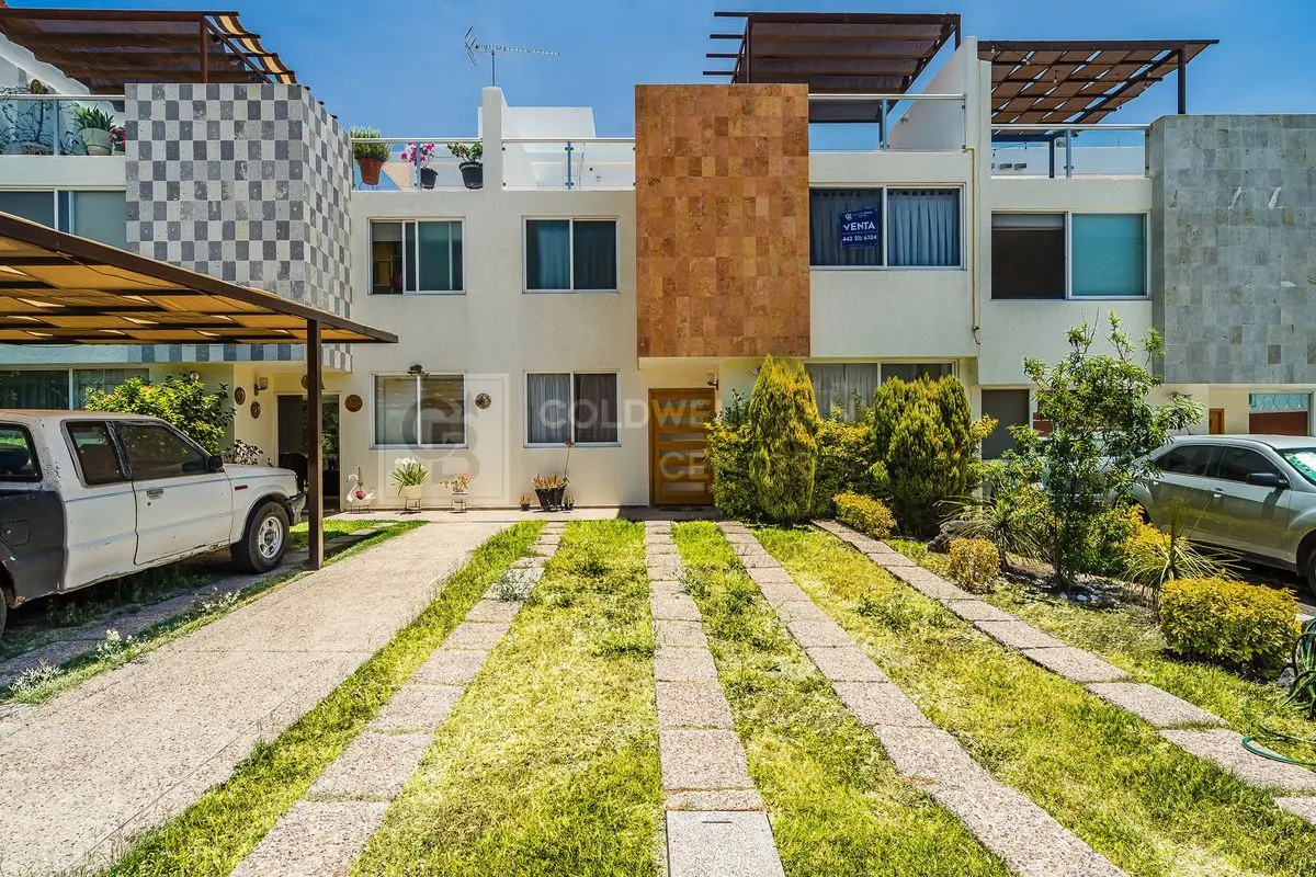 Casa en Renta en Punta Juriquilla: Exclusividad, Espacio y Comodidad en Alta