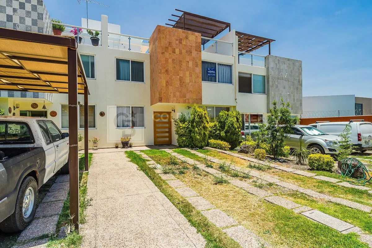 Casa en Renta en Punta Juriquilla: Exclusividad, Espacio y Comodidad en Alta — foto 2