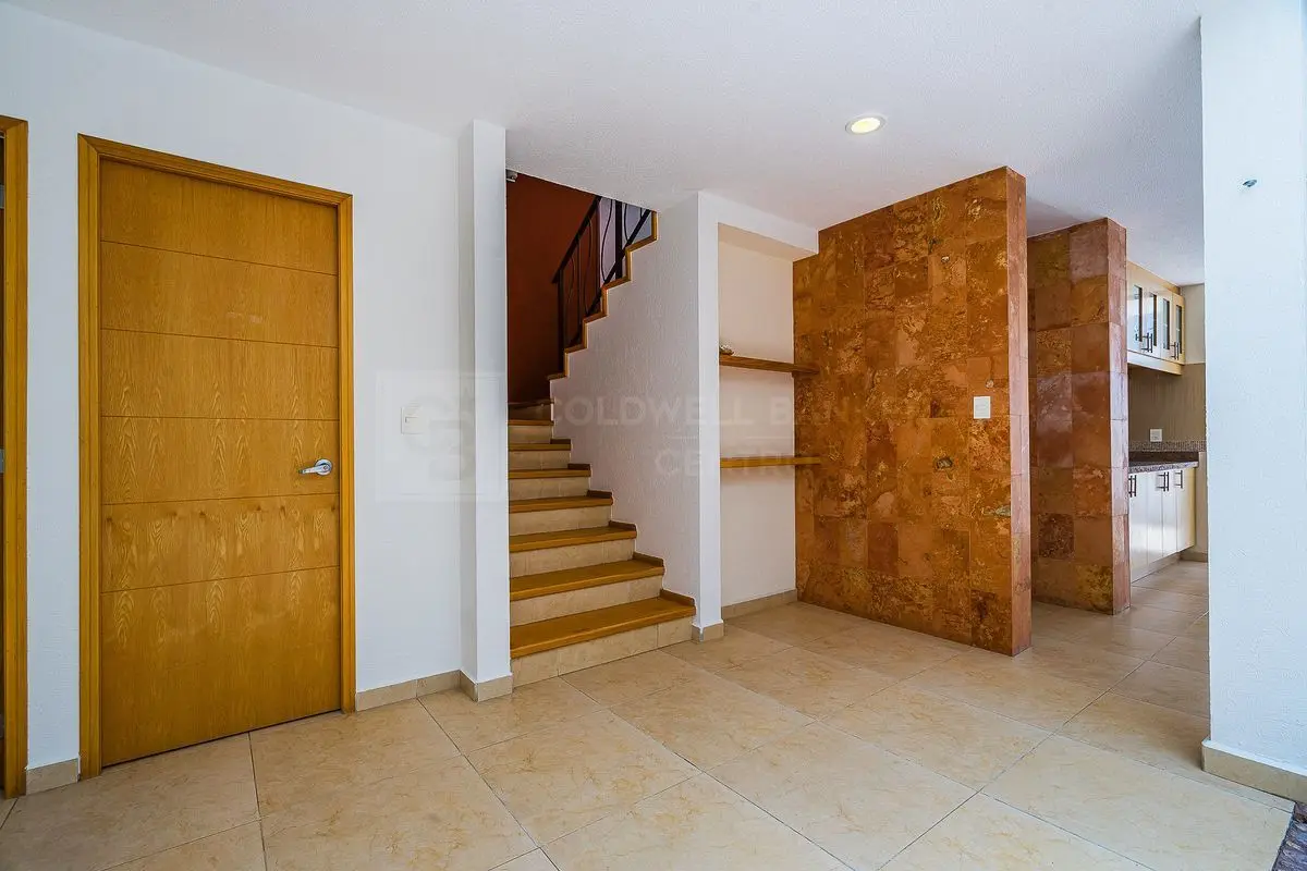 Casa en Renta en Punta Juriquilla: Exclusividad, Espacio y Comodidad en Alta — foto 5