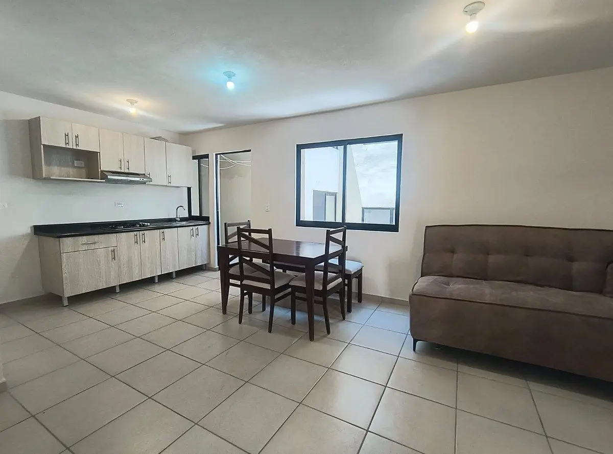 Departamento en Renta en Misión Montejo, Ciudad del Sol — foto 4