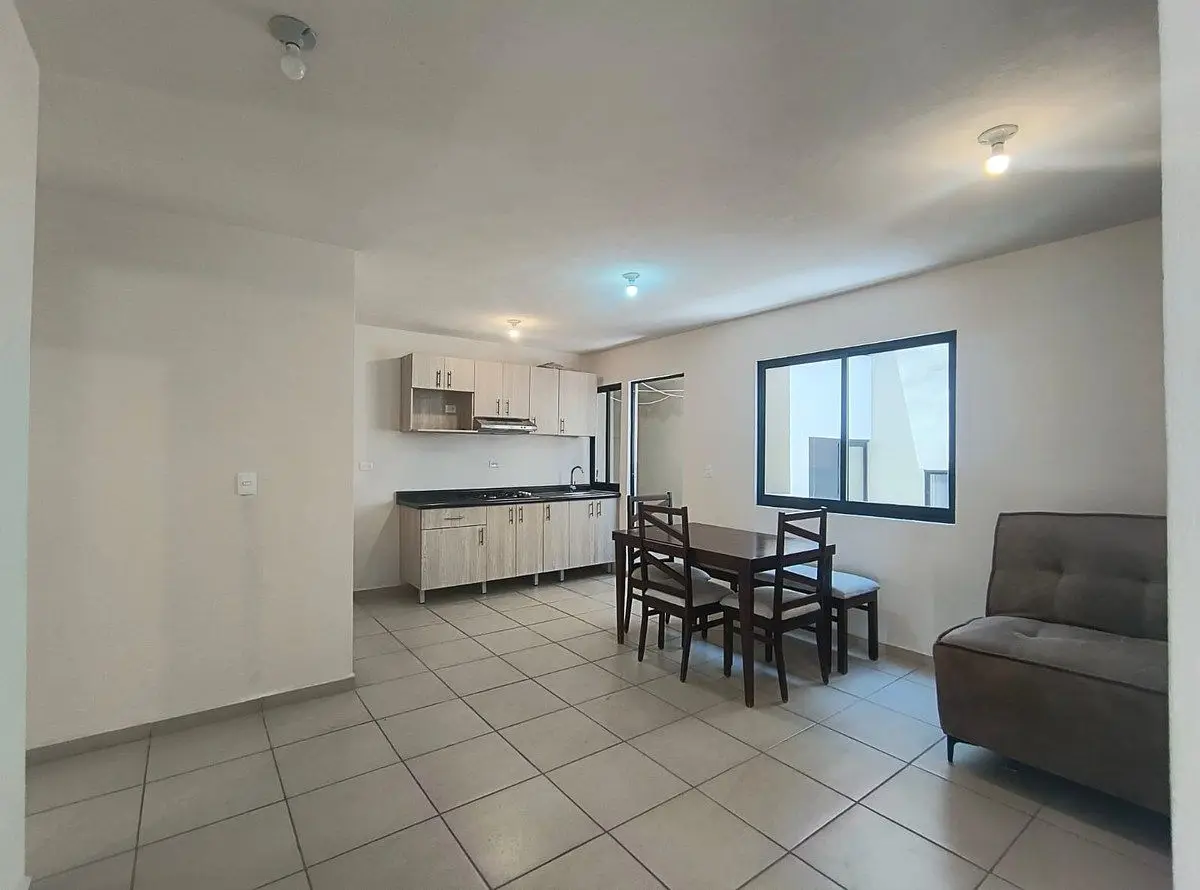 Departamento en Renta en Misión Montejo, Ciudad del Sol — foto 6