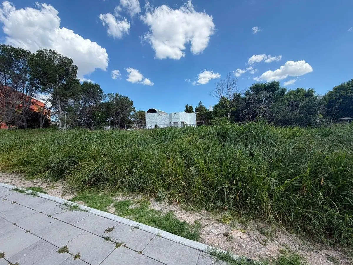 Terreno en venta en Querétaro, El Campanario — foto 3