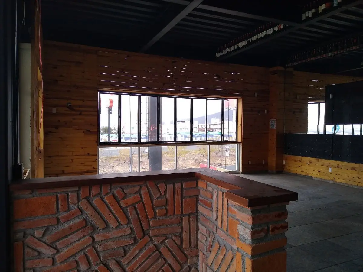 Locales en Renta Planta Baja 83m2 1er Piso 100m2 Zona el Refugio Qro. — foto 4