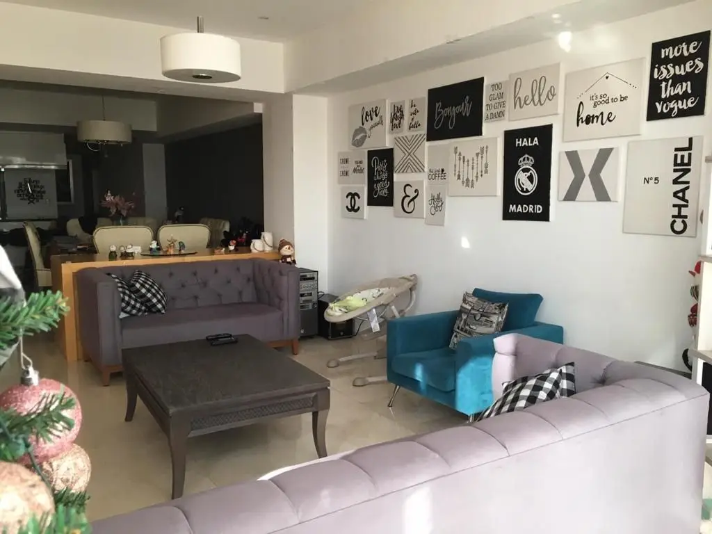 Departamento de Lujo Zona Campanario Queretaro. — foto 2