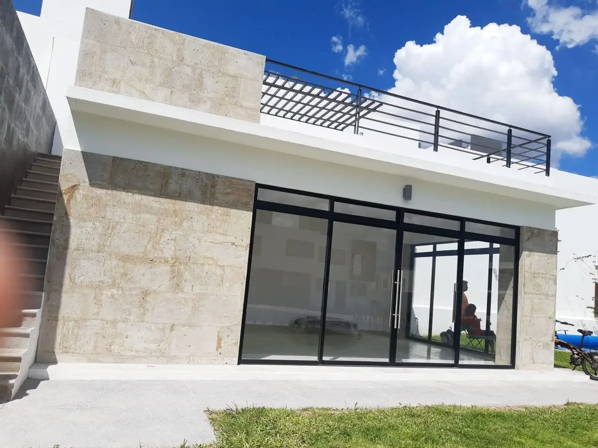 Estrena Depto en Renta C/ Alberca en Zakia Queretaro — foto 3