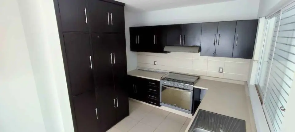 Compra Casa en Esquina del Refugio — foto 5