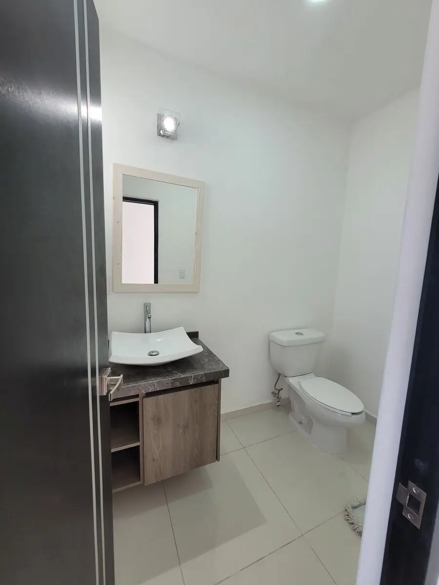 Compra Casa con Alberca en Cumbres del Lago — foto 4