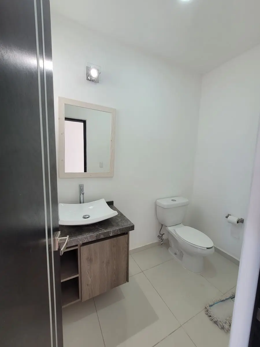 Compra Casa con Alberca en Cumbres del Lago — foto 5