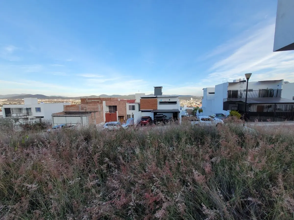 Remato Terreno en la Cima de Cumbres del Lago — foto 3