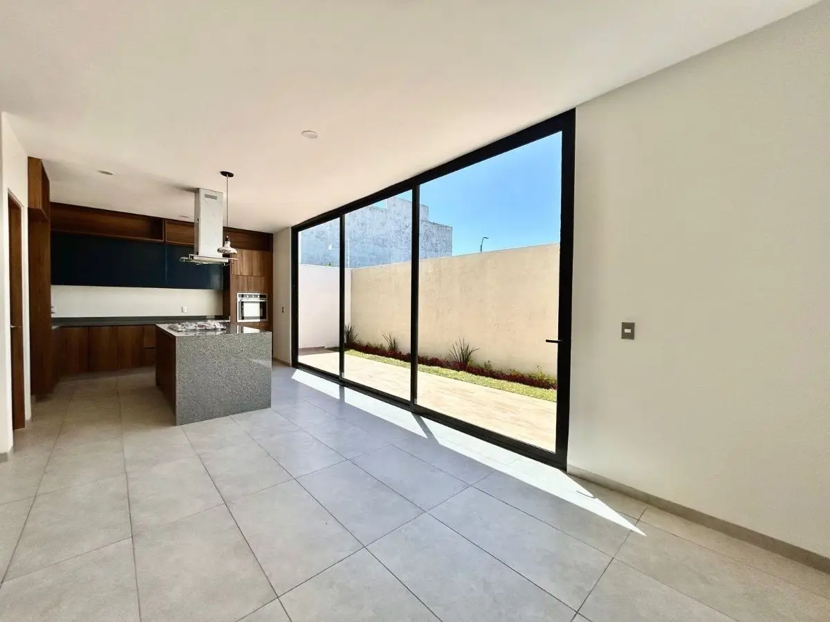 moderna, bonita y amplia casa en juriquilla ! — foto 5