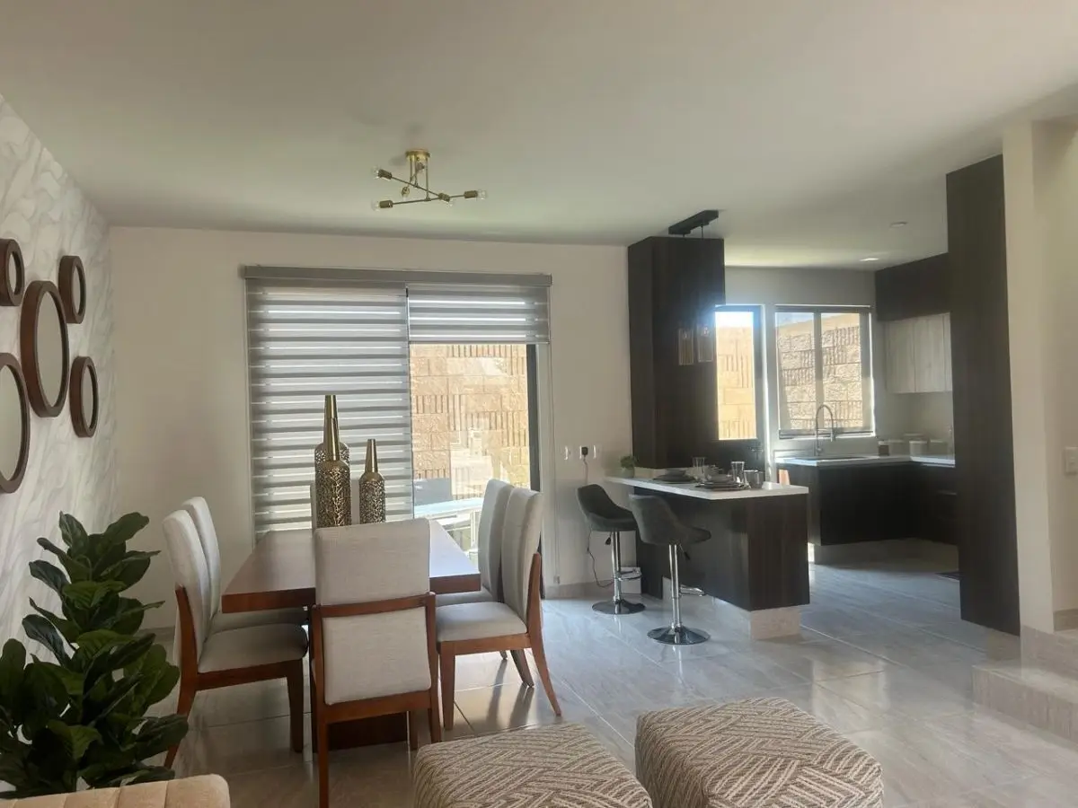 Venta Casa, Zona Campanario, Altos del Marques, Queretaro. — foto 4