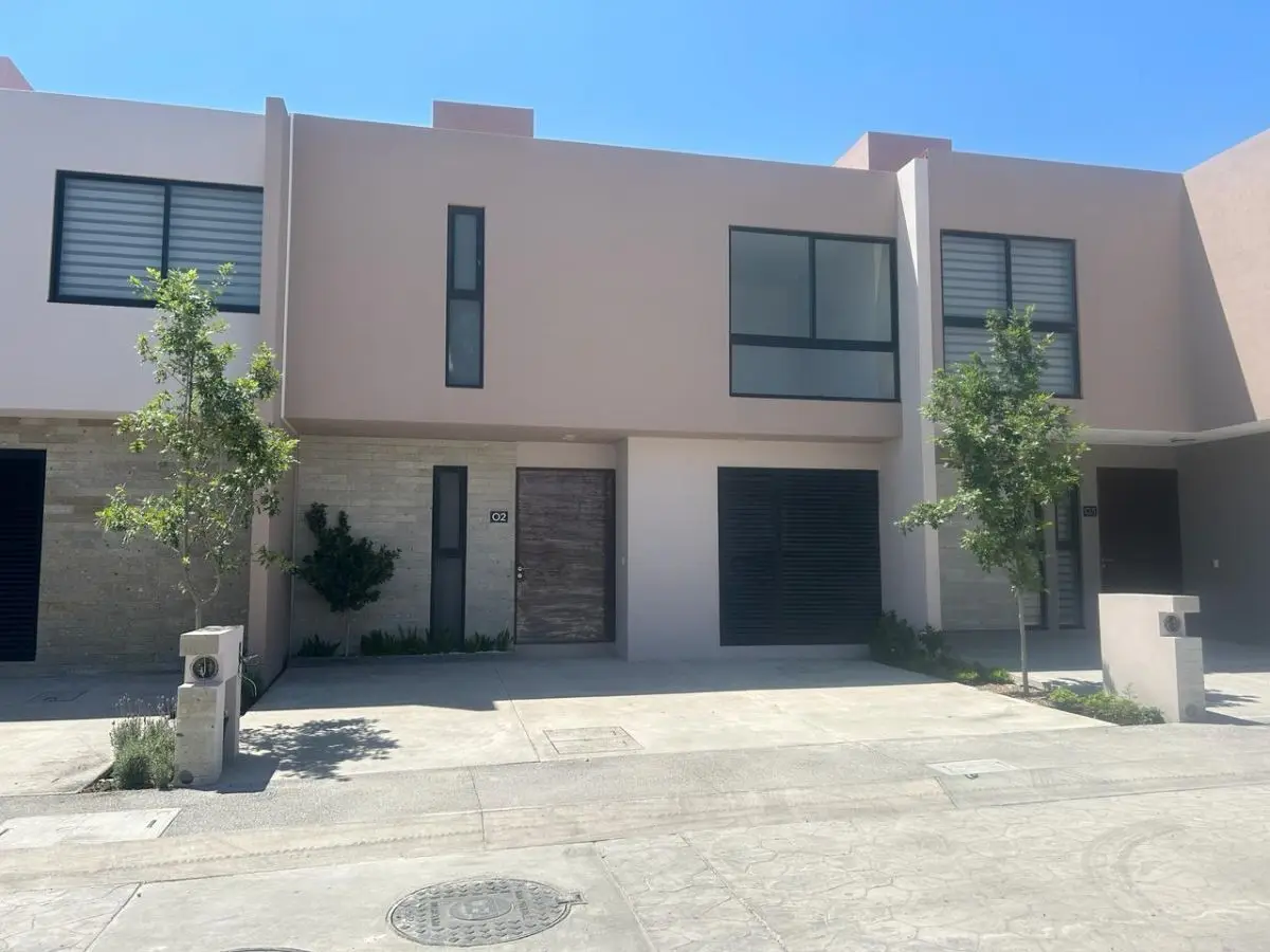 Venta Casa, Atras del Cumbres, Altos del Marques, Queretaro — foto 2