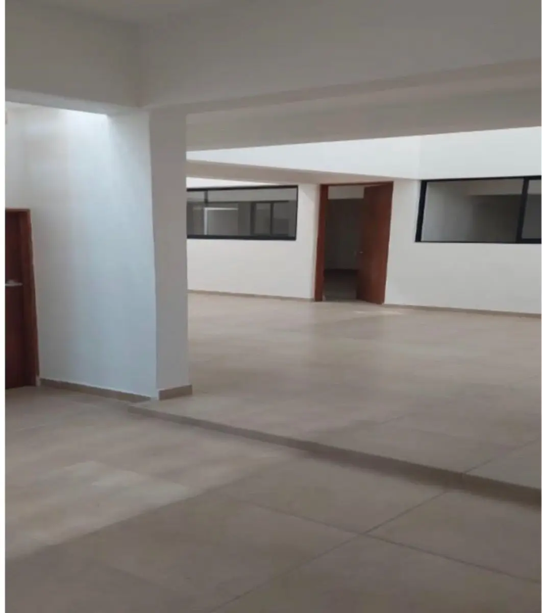 Renta Edificio Uso Comercial, Col. Balaustradas, Queretaro — foto 5