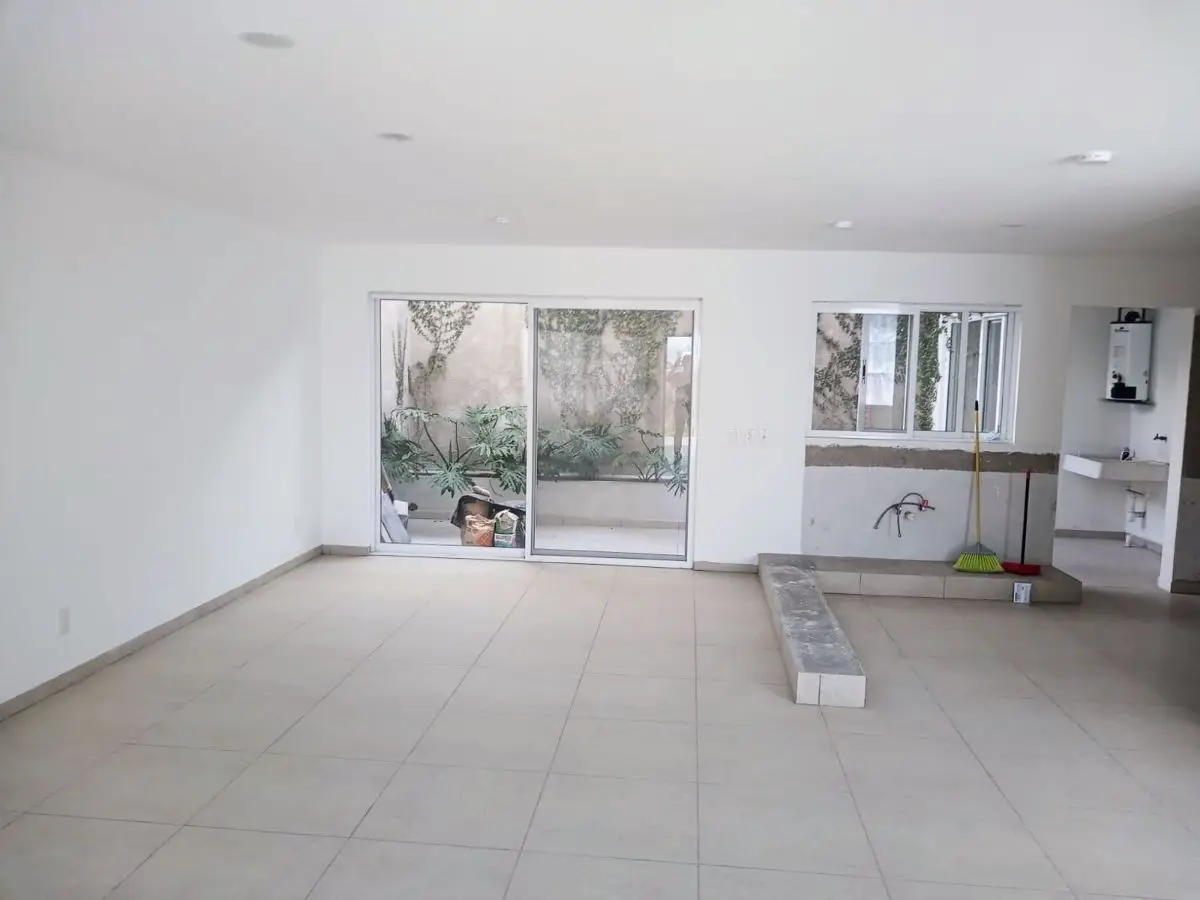 Casa en Venta Refugio de 3 Pisos Queretaro — foto 2