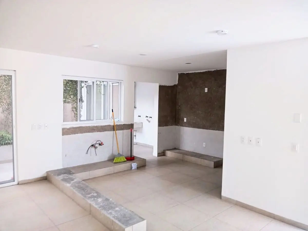 Casa en Venta Refugio de 3 Pisos Queretaro — foto 3