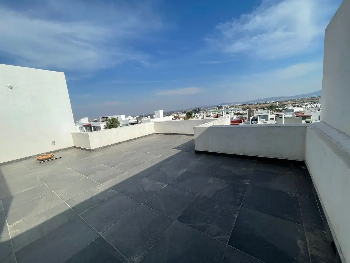 Casa en Venta Refugio de 3 Pisos Queretaro — foto 4