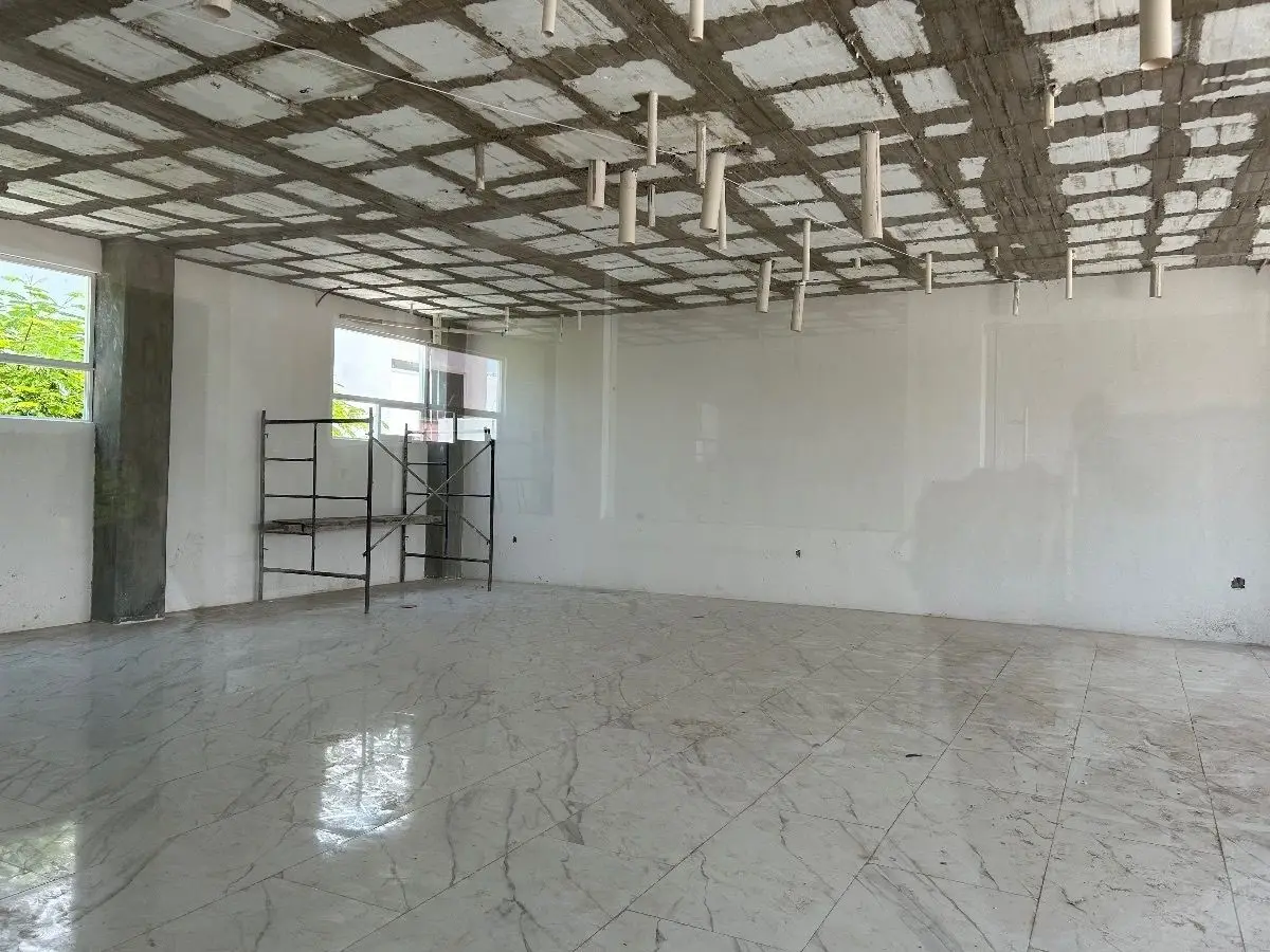 Renta Local Comercial en Av. Tlacote, Fracc. Santa Fe, Corregidora, Queretaro. — foto 3