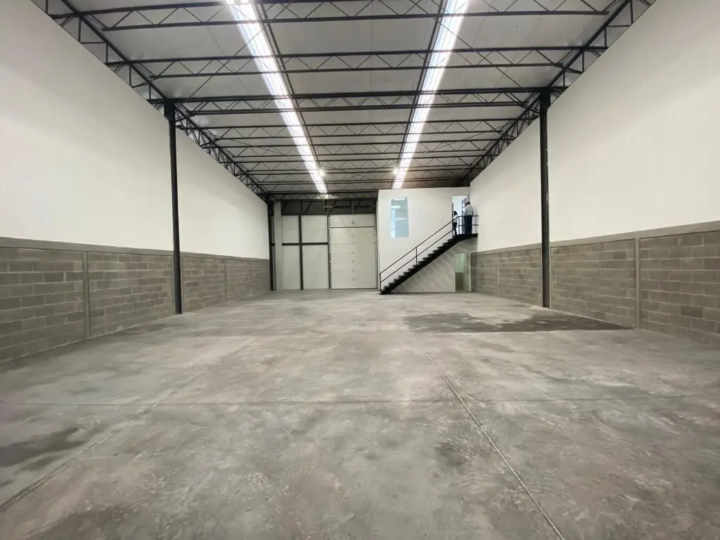 Venta de Bodega Industrial — foto 3