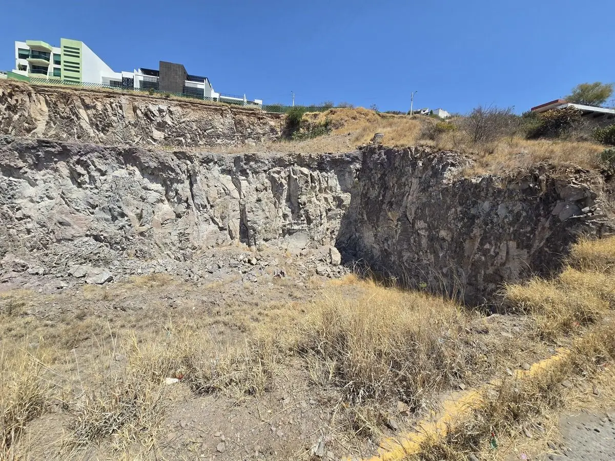 Terreno Comercial y de Servicios — foto 2