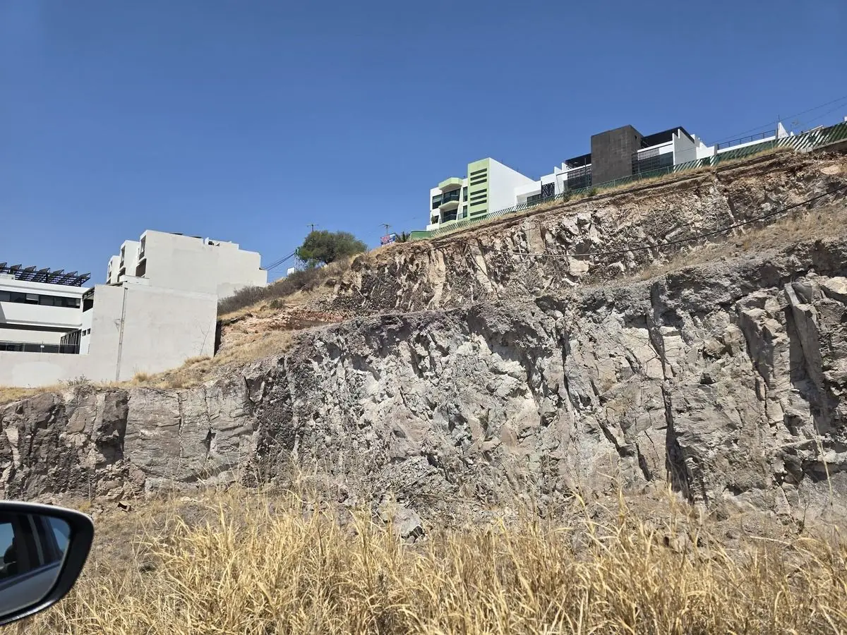 Terreno Comercial y de Servicios — foto 4