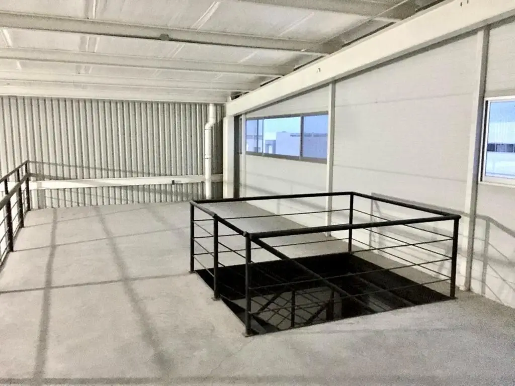 Bodega Comercial en TerraPark 408m2 — foto 5