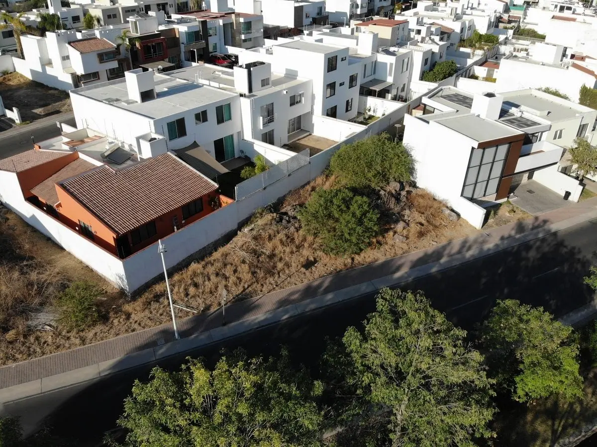 Terreno con uso de suelo mixto. — foto 4