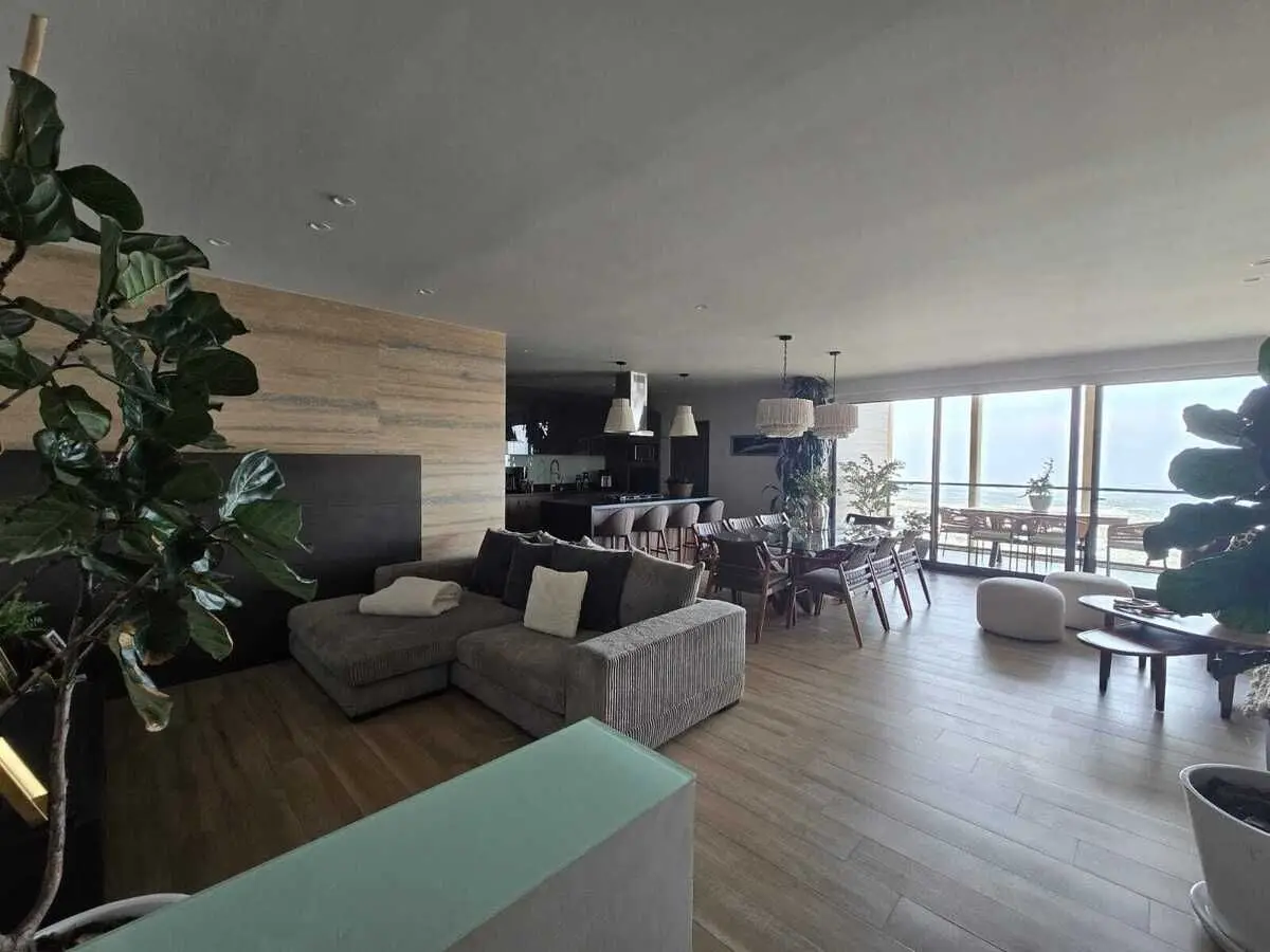 Super Departamento en Renta 317 M2, Zibata Queretaro..