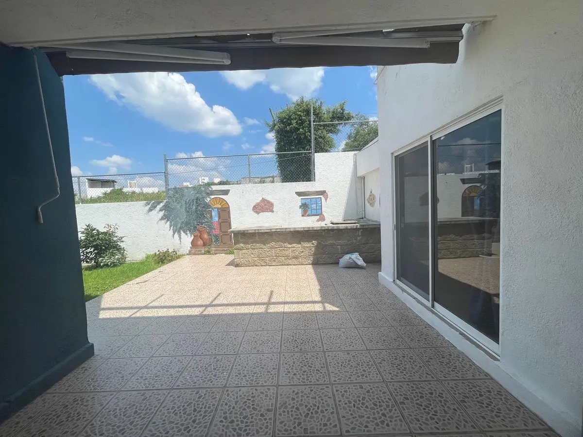 Casa en Venta de 1 Piso con Departamento Independiente — foto 5